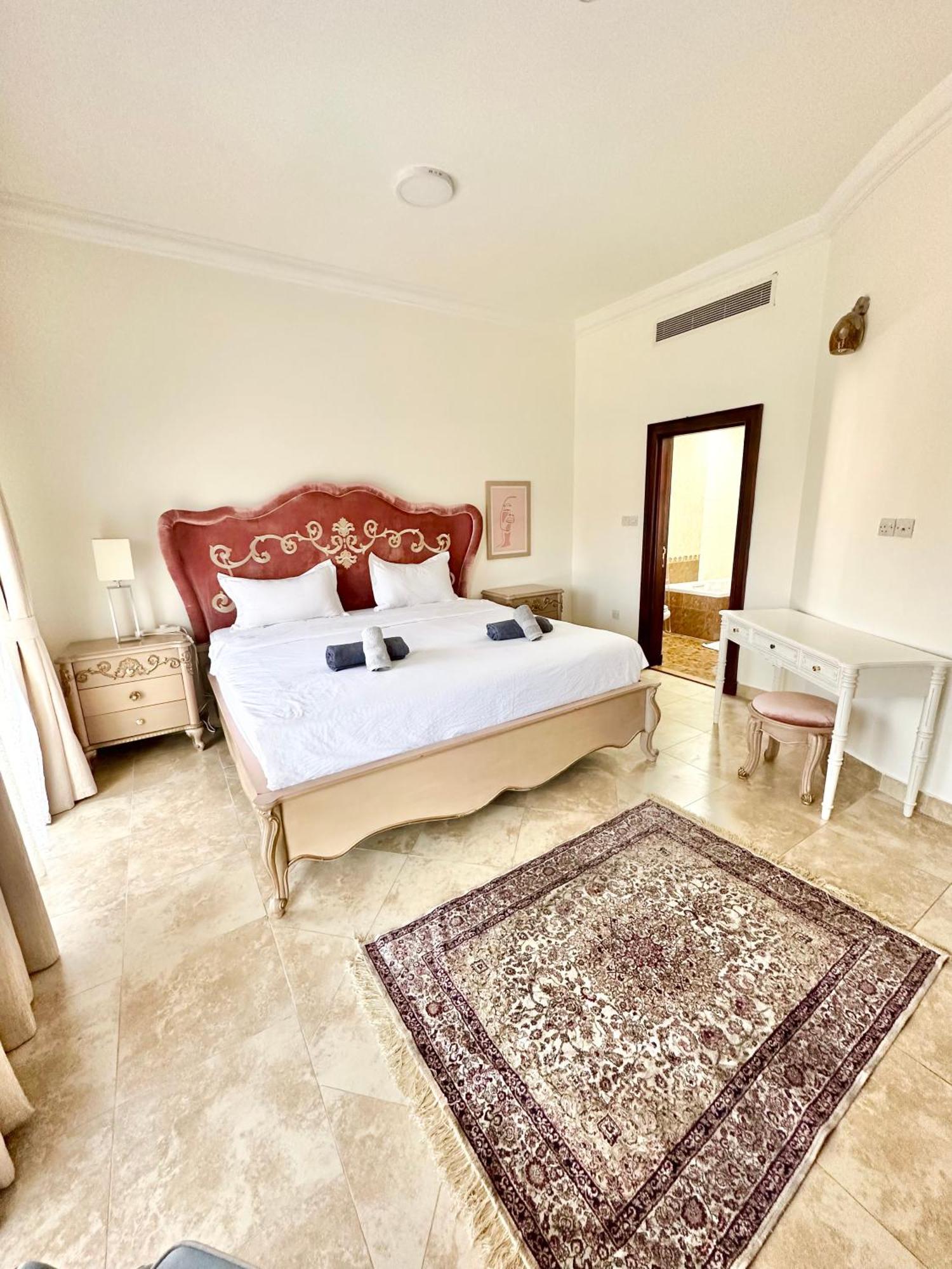 Dari Hotel Дубай Екстериор снимка