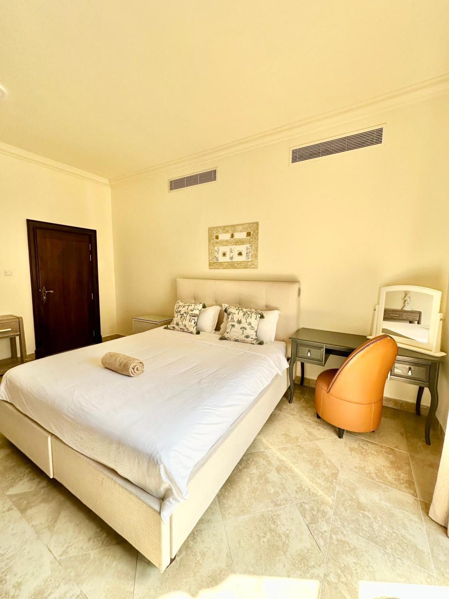 Dari Hotel Дубай Екстериор снимка
