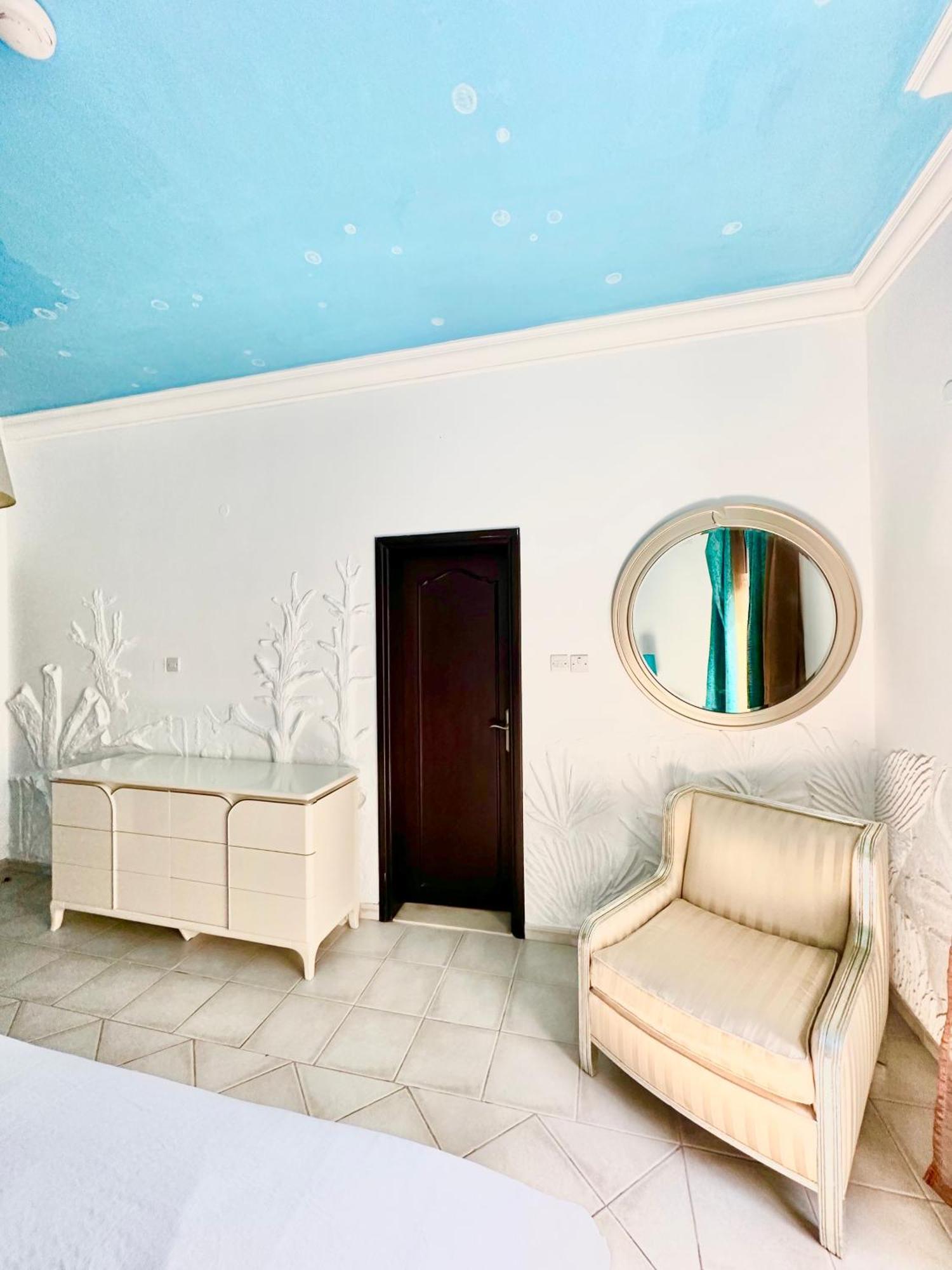 Dari Hotel Дубай Екстериор снимка